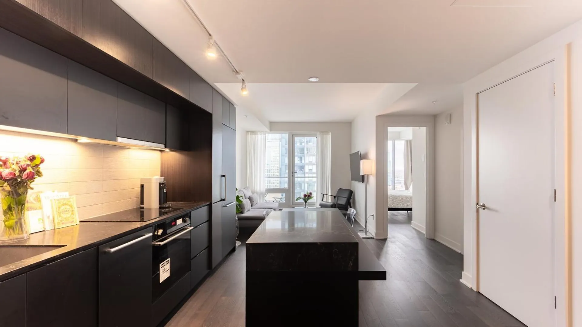몬트리올 Panoramic View - 2 Bed 2 Bath 47Th Floor 아파트